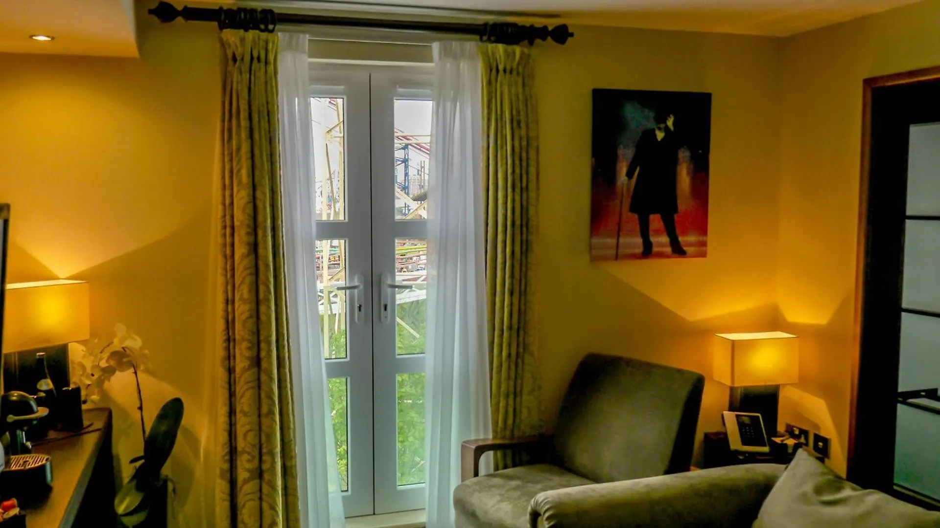 The Big Blue Hotel - Blackpool Pleasure Beach United Kingdom