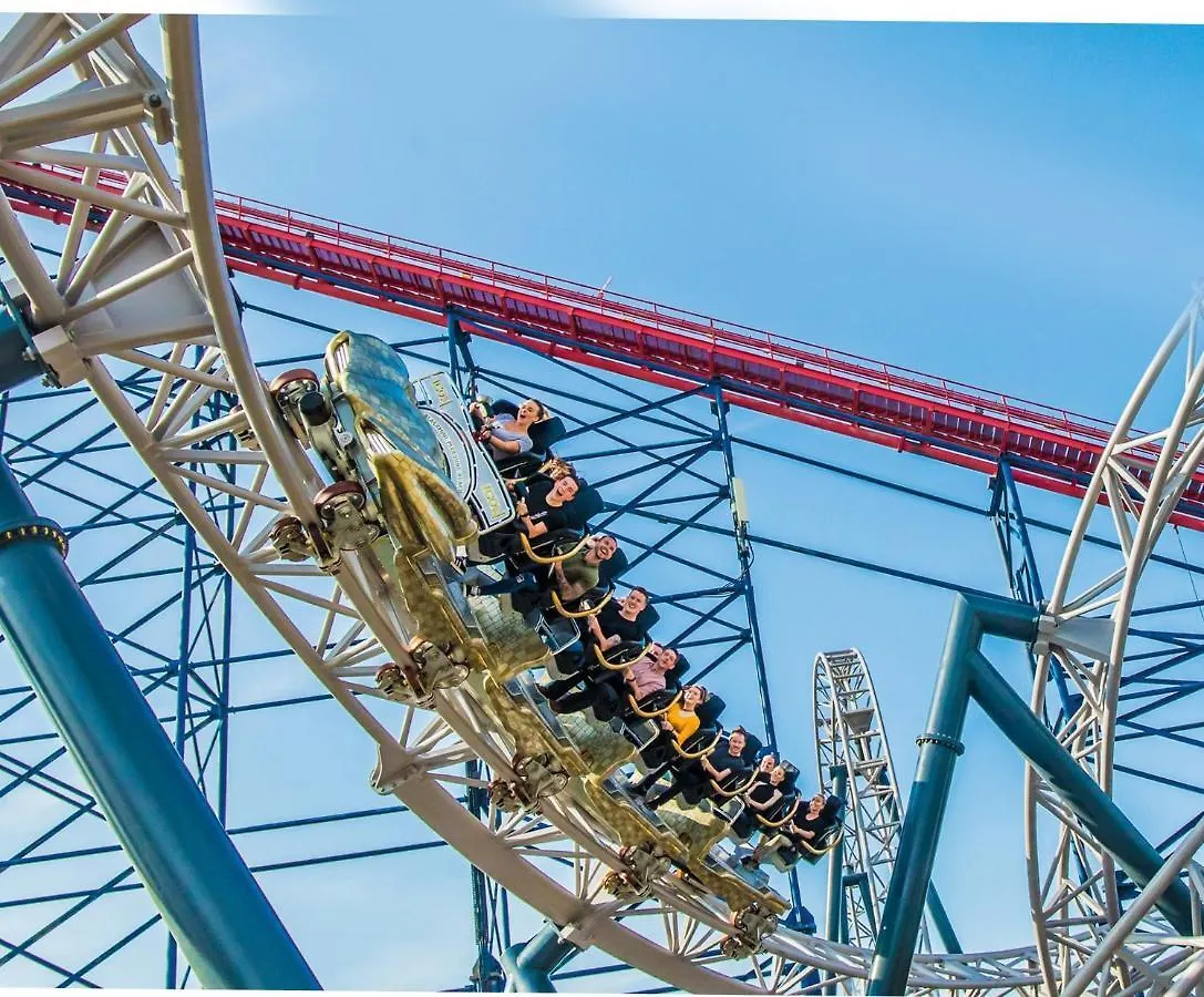 The Big Blue Hotel - Blackpool Pleasure Beach
