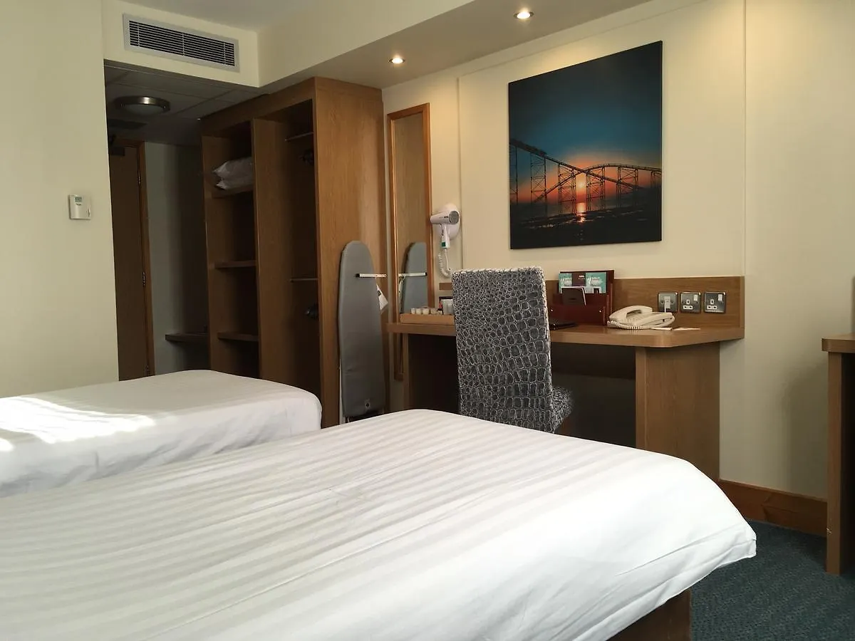 The Big Blue Hotel - Blackpool Pleasure Beach